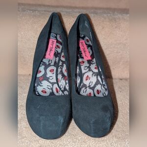 Betsey Johnson women's heel